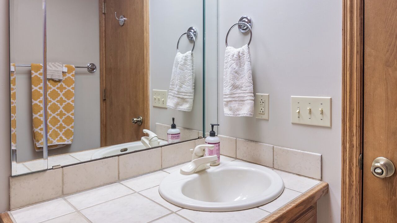 Photo of Bathroom in Lost Bridge Village