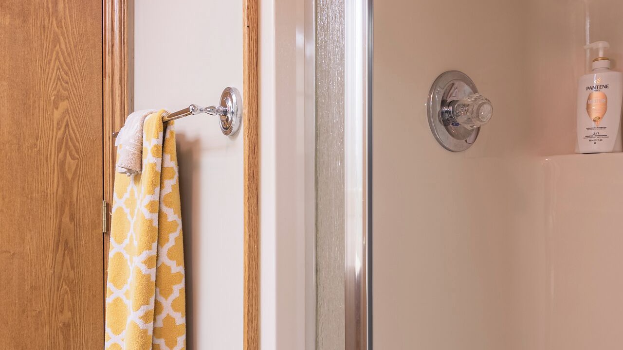 Photo of Bathroom in Lost Bridge Village