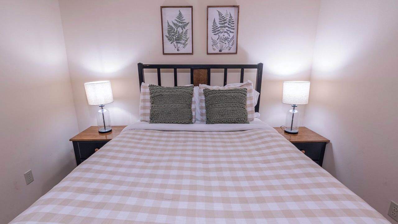 Photo of Bedroom in Lost Bridge Village