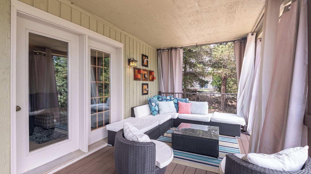 Photo of Patio Balcony in Lost Bridge Village