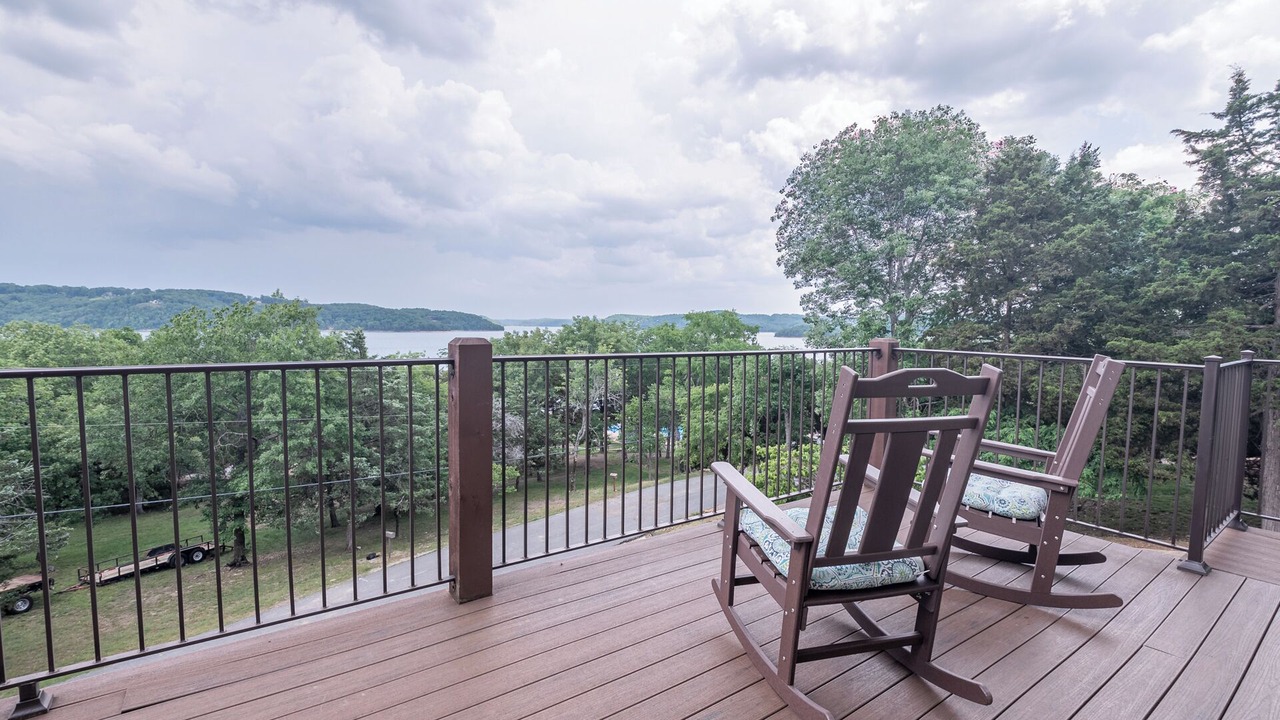 Photo of Patio Balcony in Lost Bridge Village