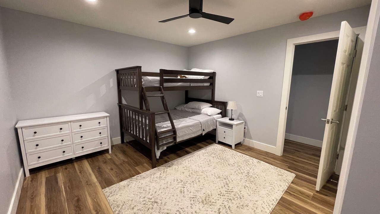 Photo of Others in Helena