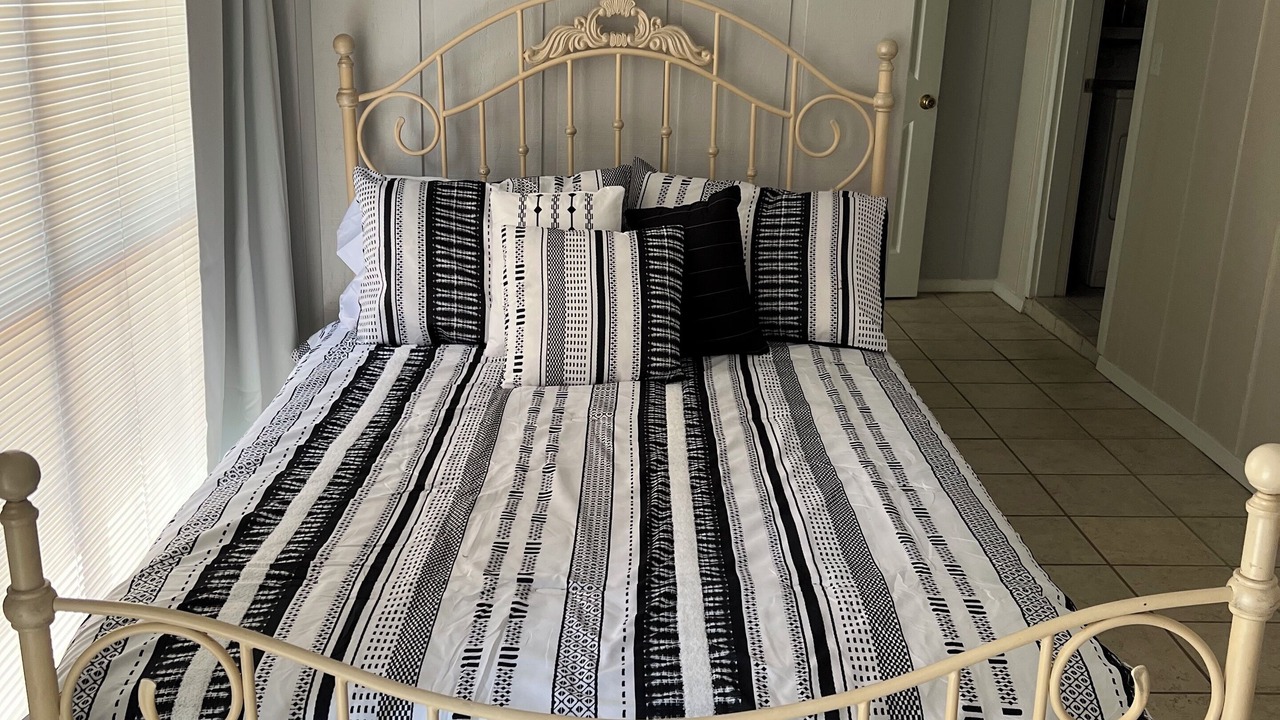 Photo of Bedroom in Milam