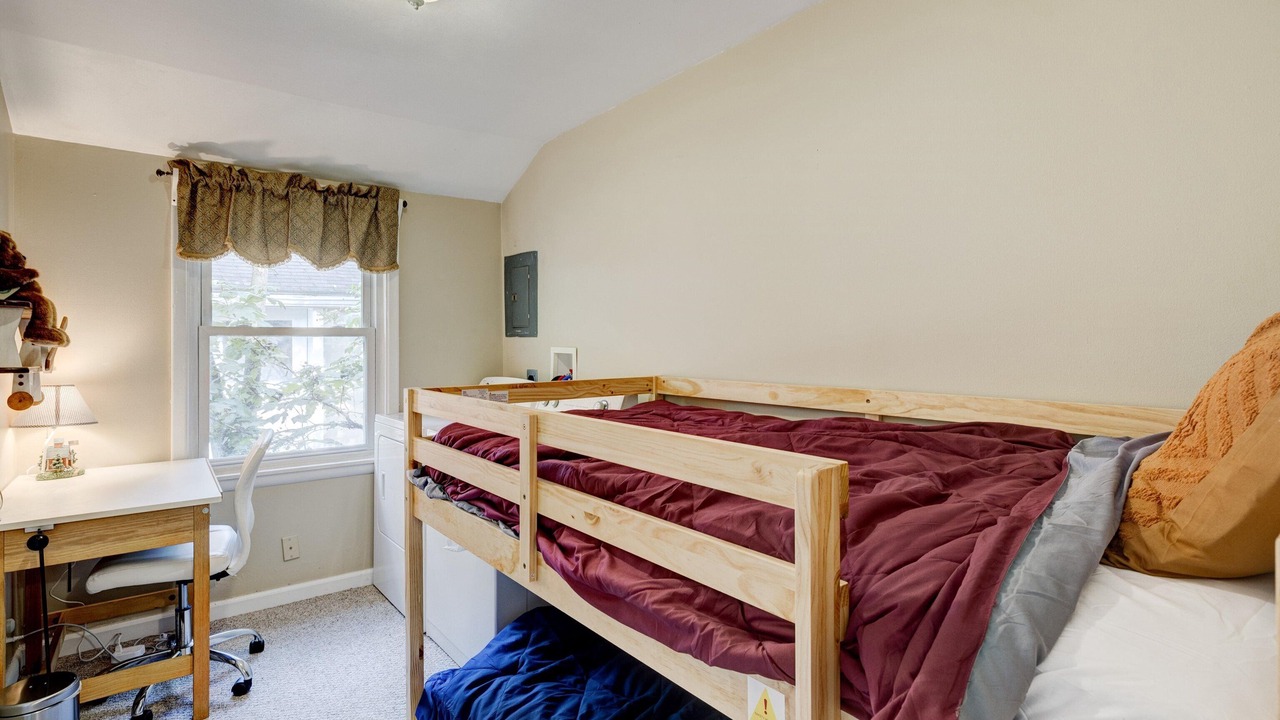 Photo of Bedroom in Evansville