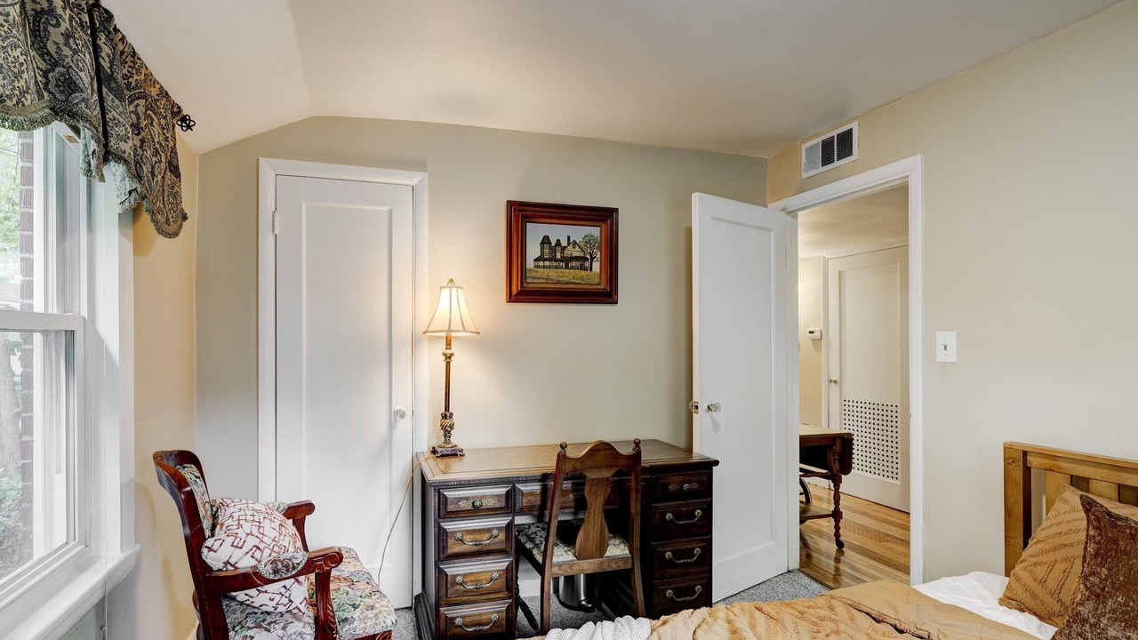 Photo of Bedroom in Evansville