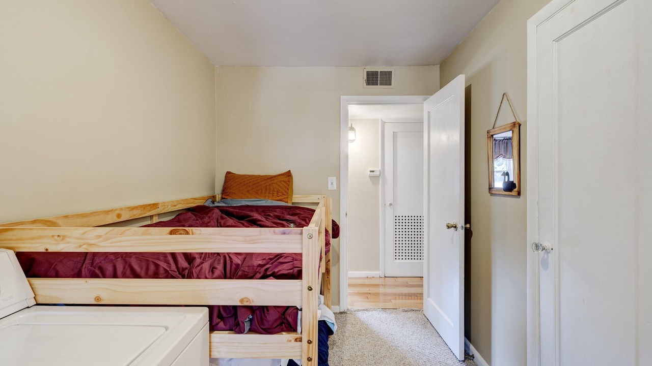 Photo of Bedroom in Evansville