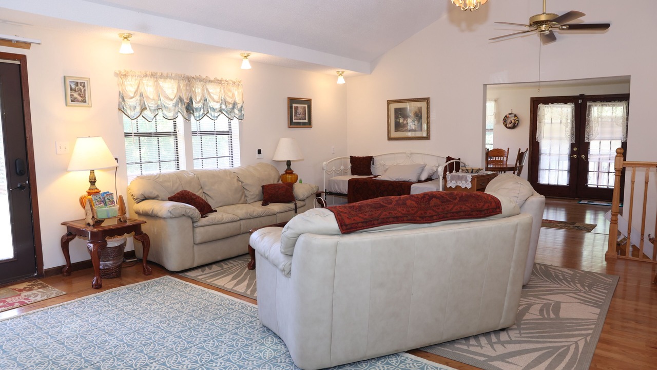 Photo of Livingroom in Leasburg