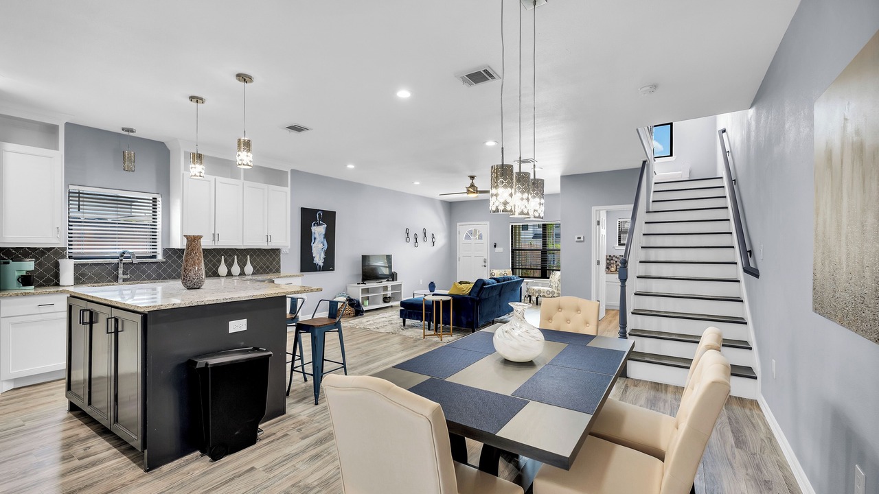 Photo of Livingroom in Greater East End