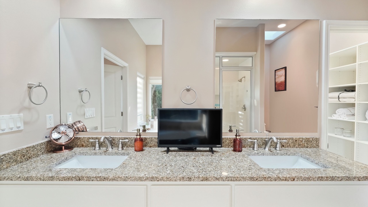 Photo of Bathroom in Lago Vista