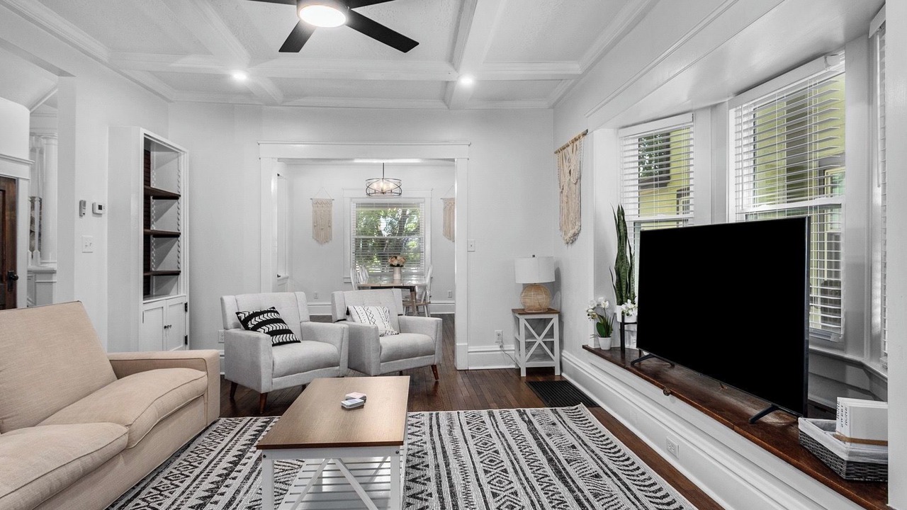 Photo of Livingroom in Southmoreland