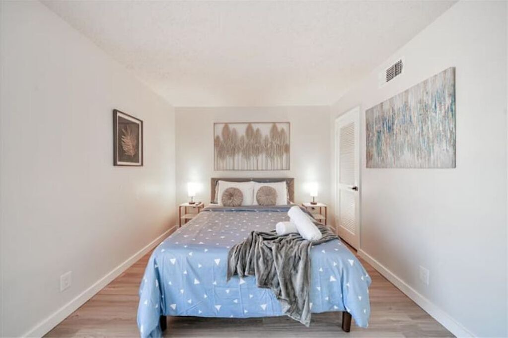 Photo of Bedroom in Hyde Park