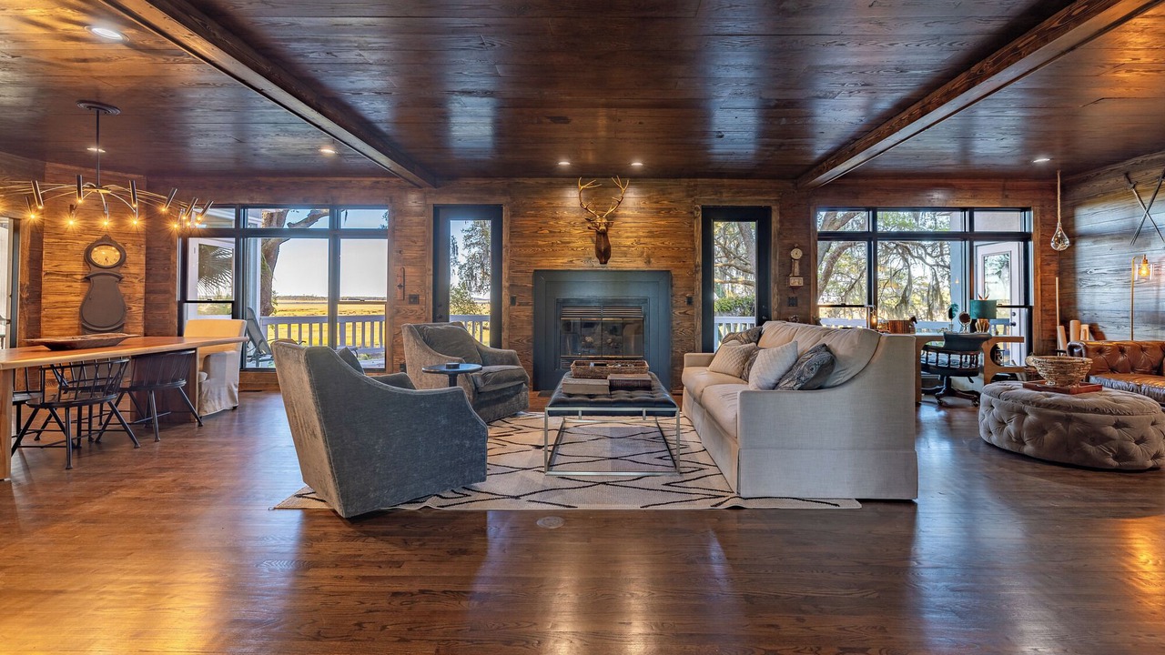 Photo of Livingroom in Townsend