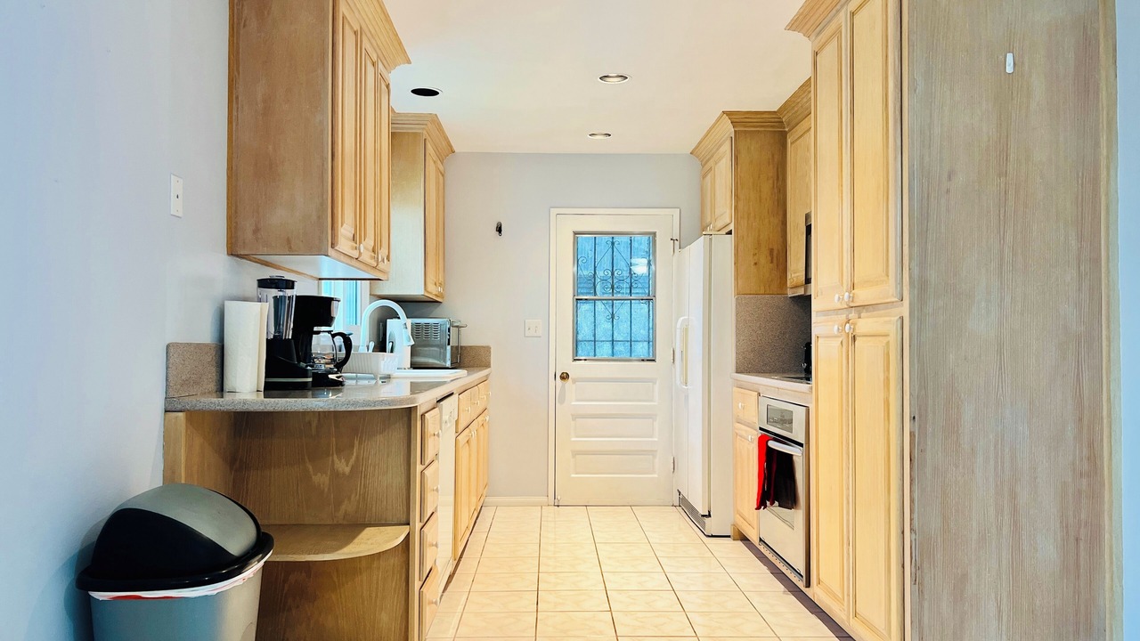 Photo of Kitchen in Midway City
