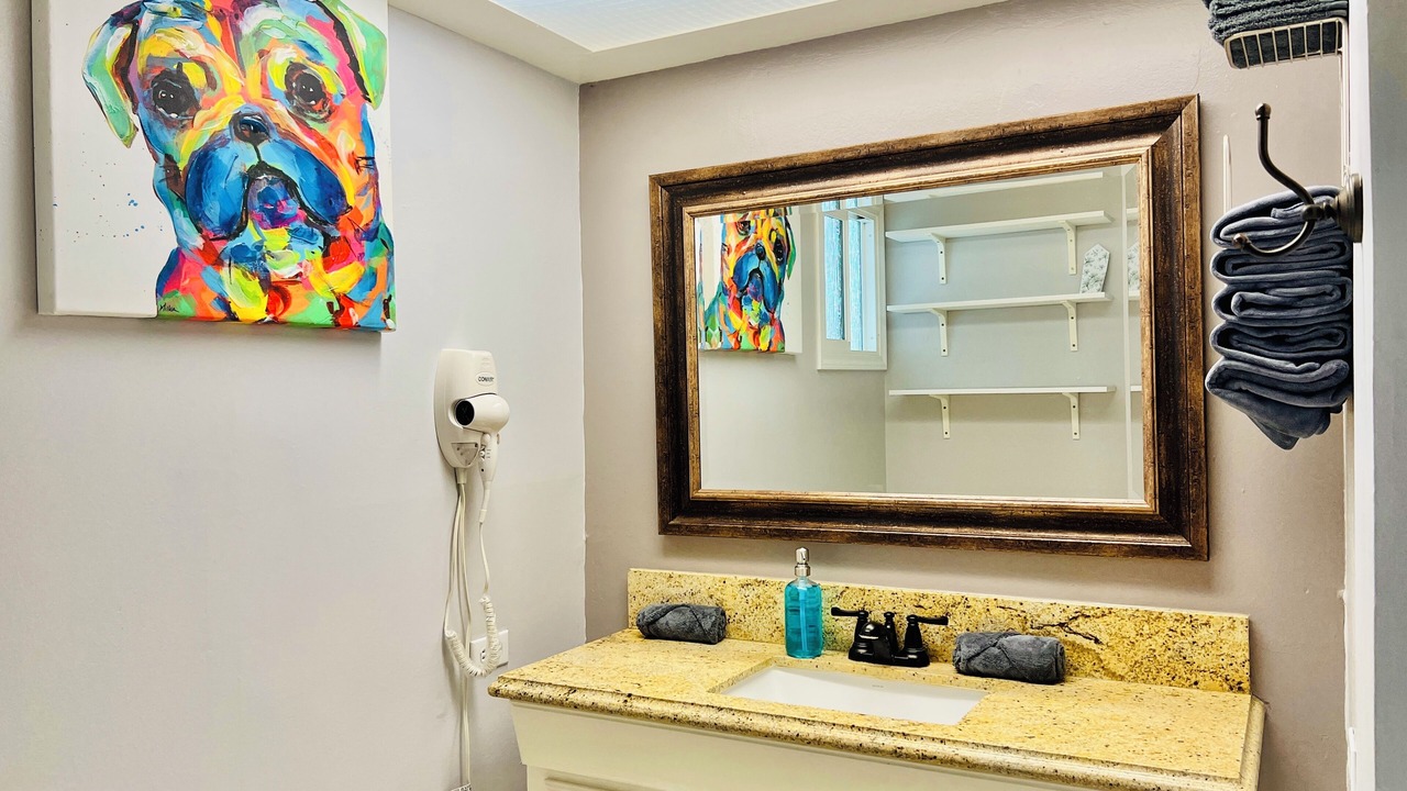 Photo of Bathroom in Midway City