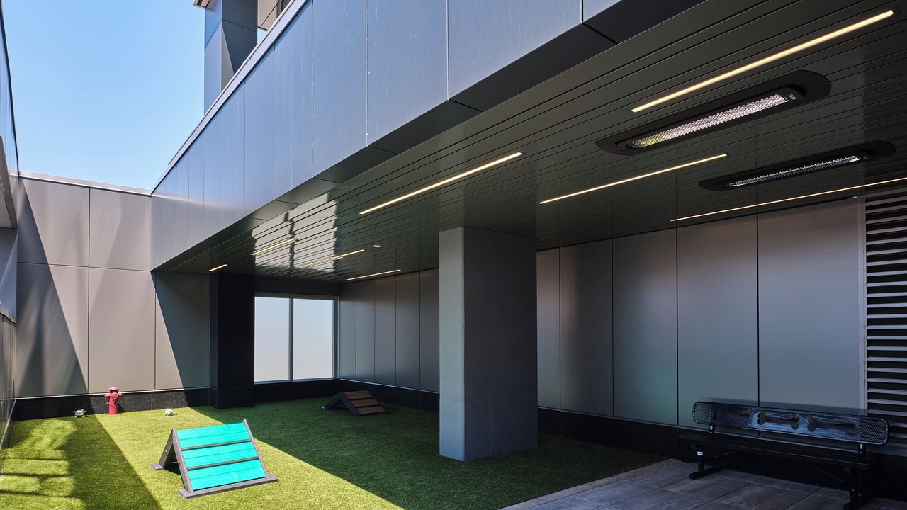 Photo of Outdoor in Downtown Chicago