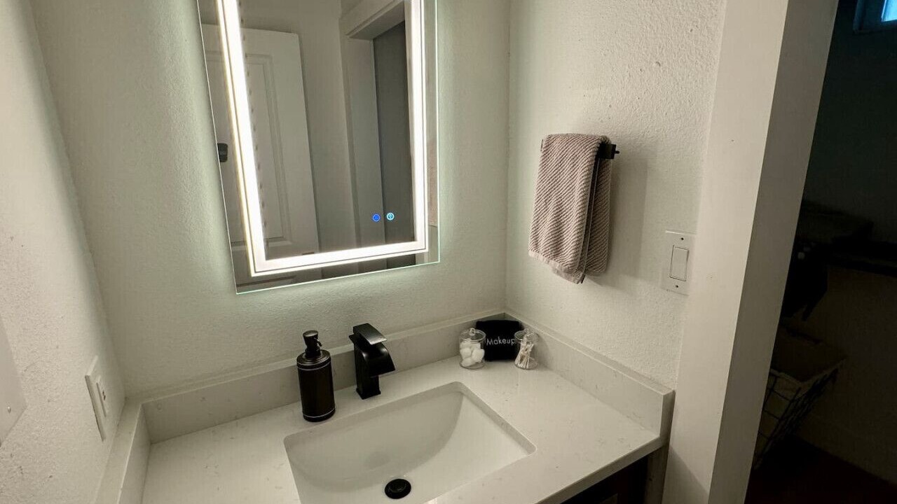 Photo of Bathroom in East Oak Hill