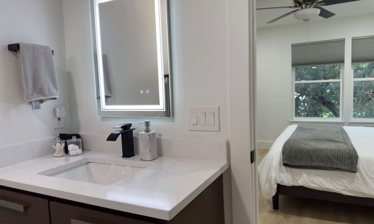 Photo of Bathroom in East Oak Hill