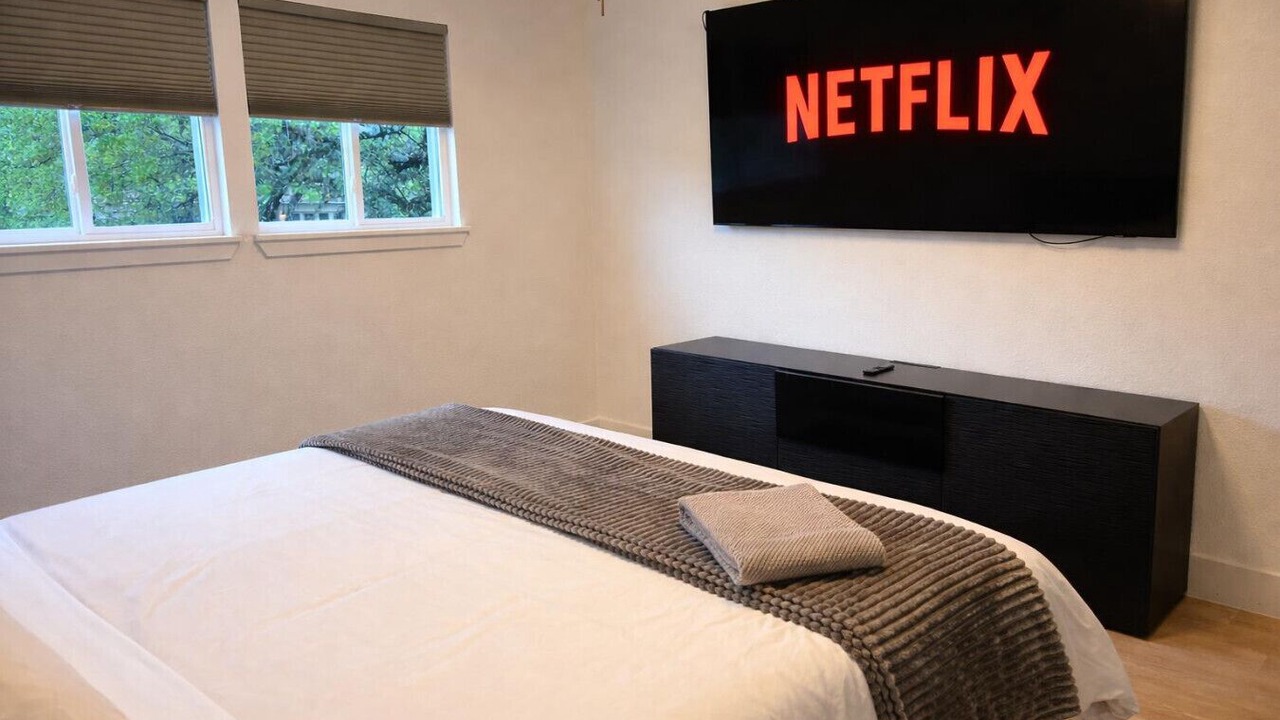 Photo of Bedroom in East Oak Hill