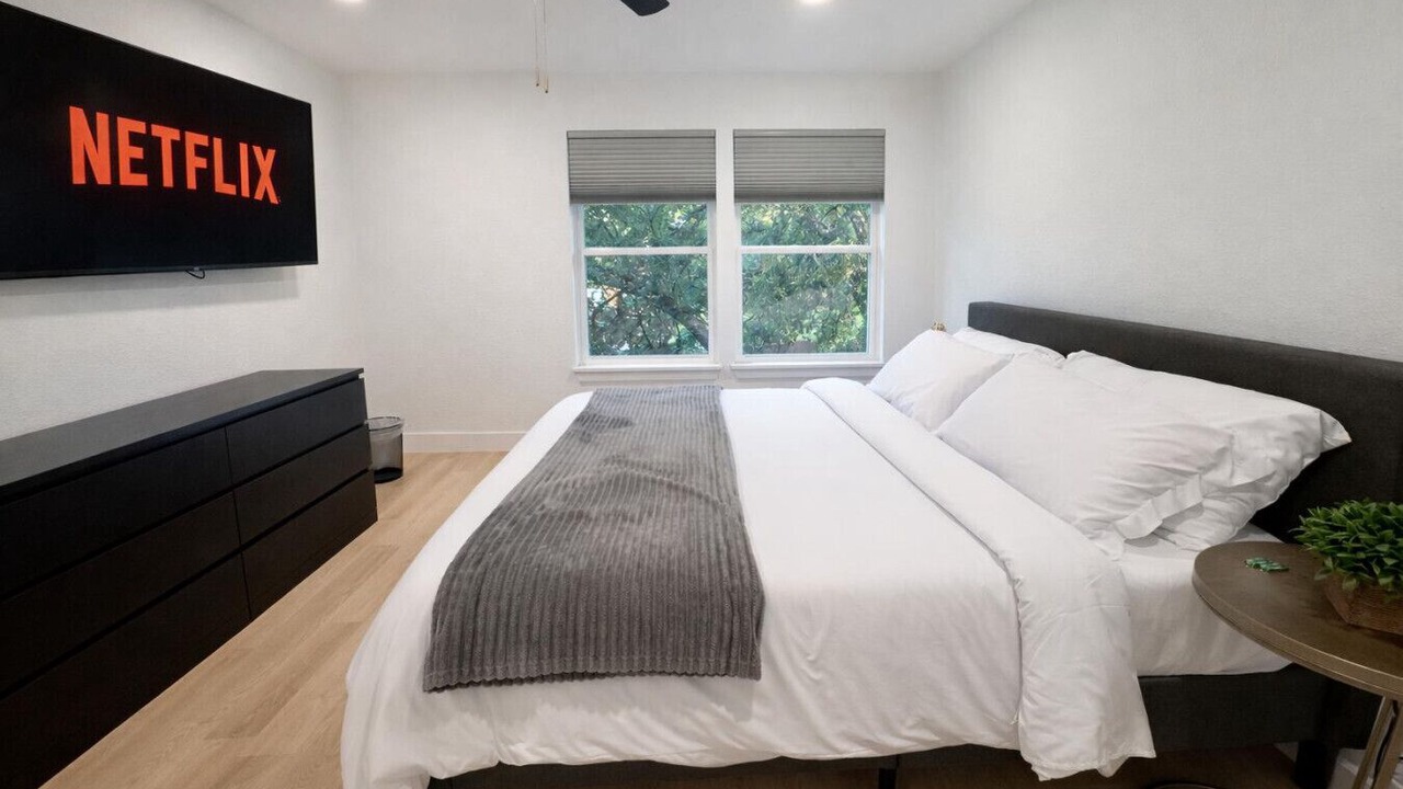 Photo of Bedroom in East Oak Hill