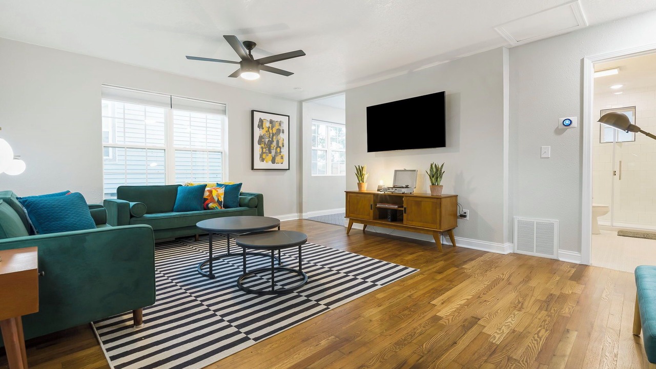 Photo of Livingroom in Joplin