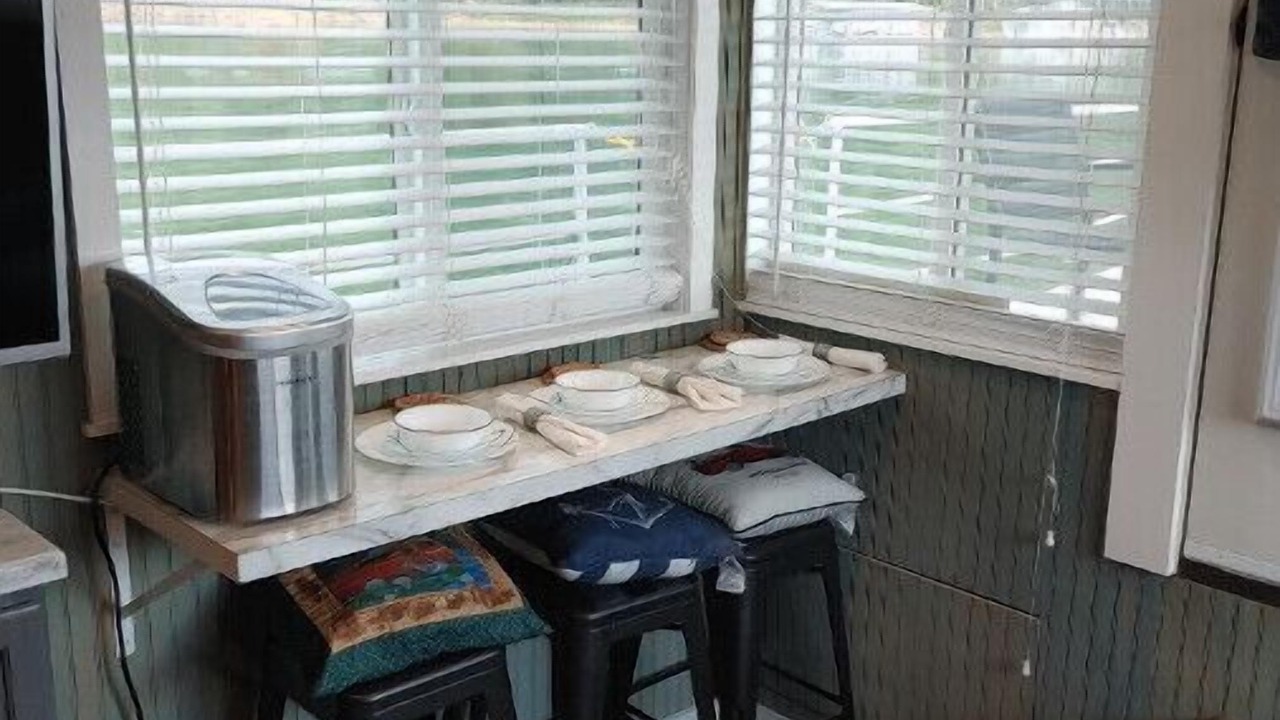 Photo of Others in Lone Mountain