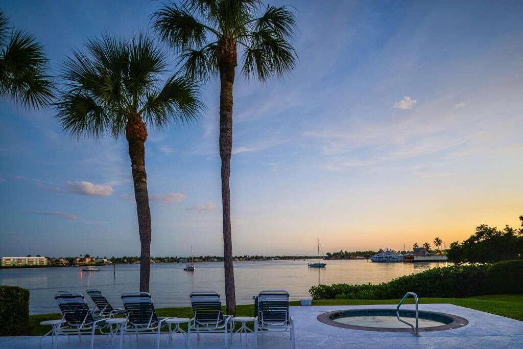 Photo of Outdoor in Old Naples