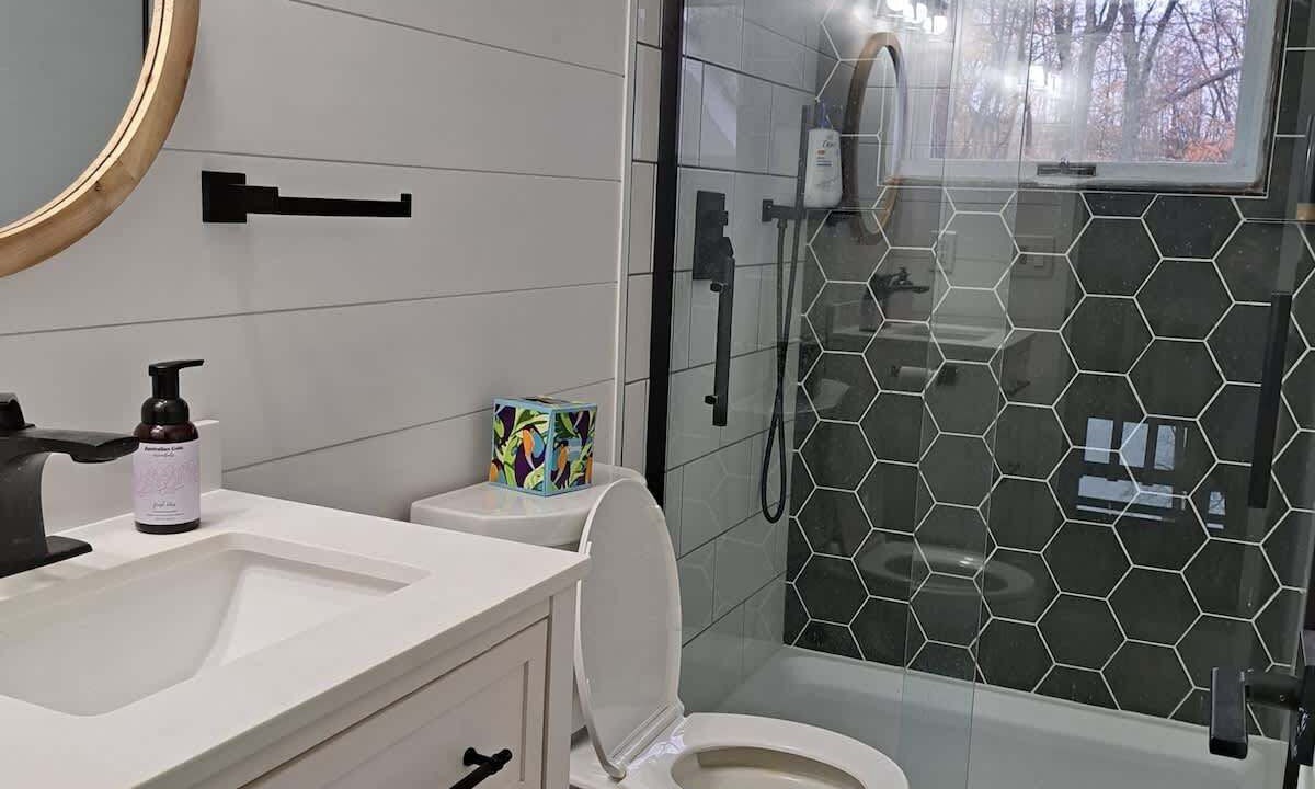 Photo of Bathroom in Dent
