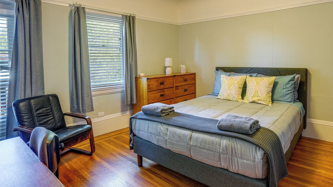 Photo of Bedroom in Elmwood