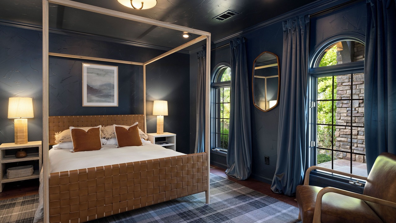 Photo of Bedroom in Eureka Springs