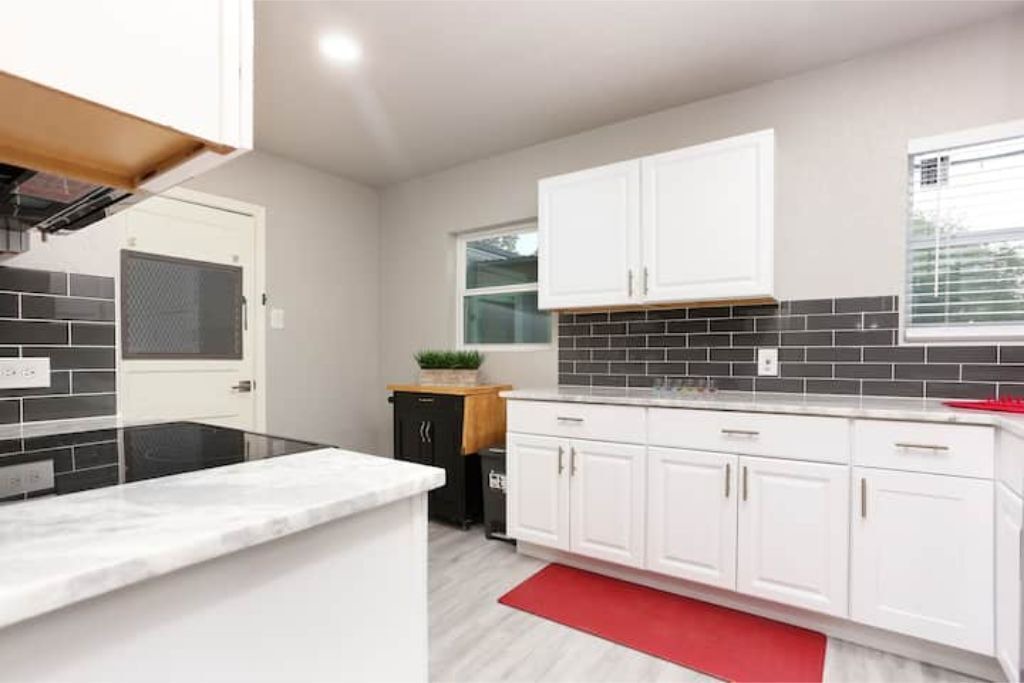 Photo of Kitchen in Northwest Los Angeles Heights