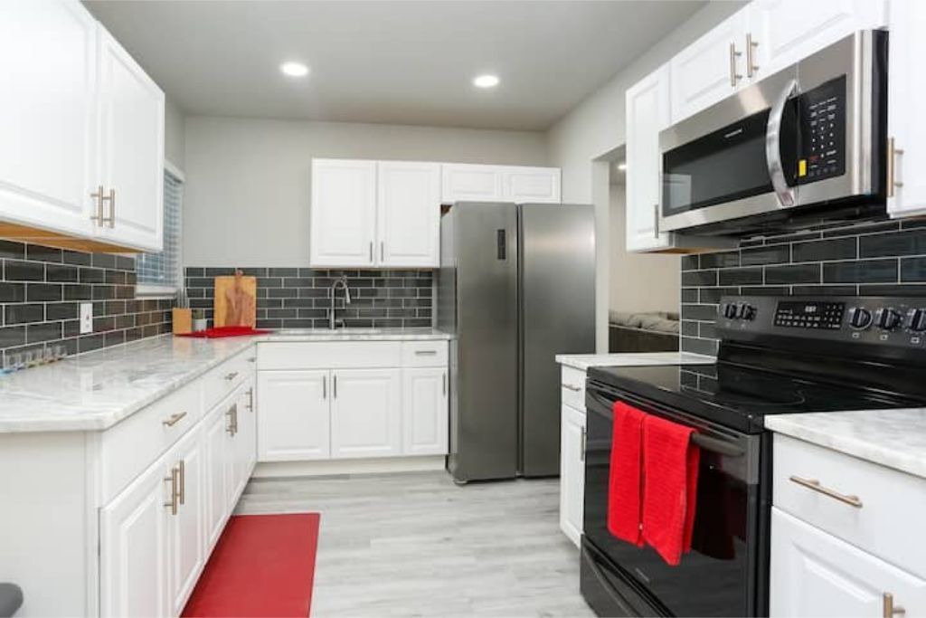 Photo of Kitchen in Northwest Los Angeles Heights
