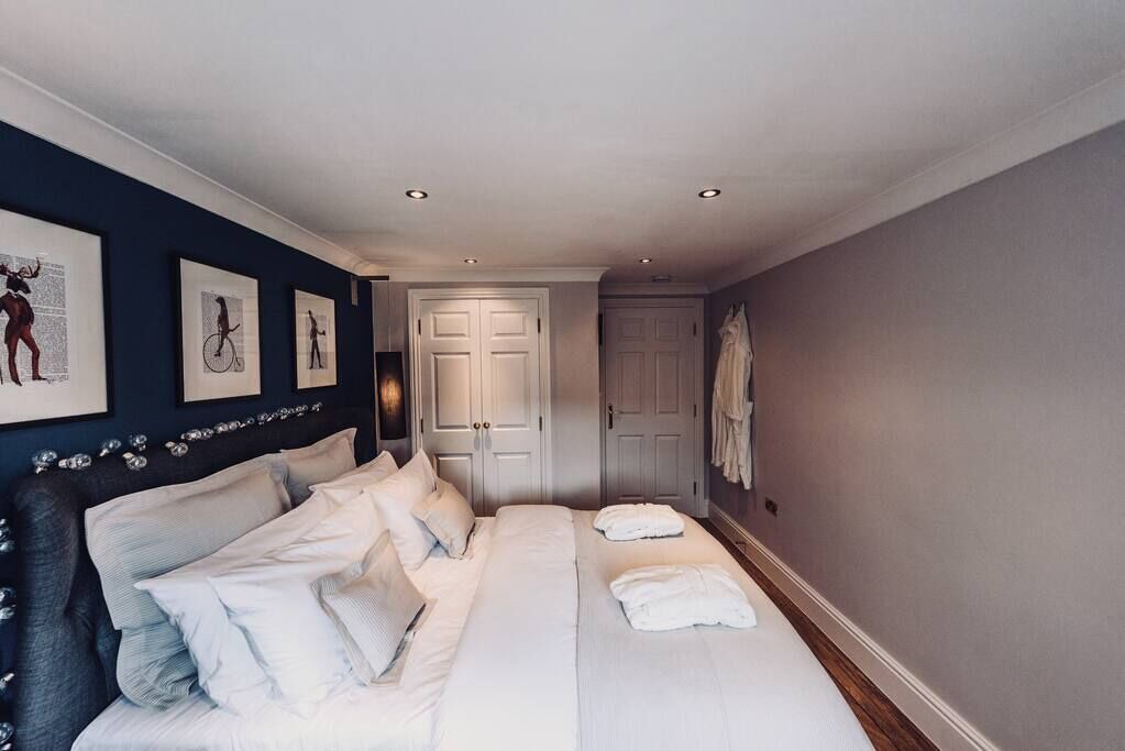 Photo of Others in Broadway