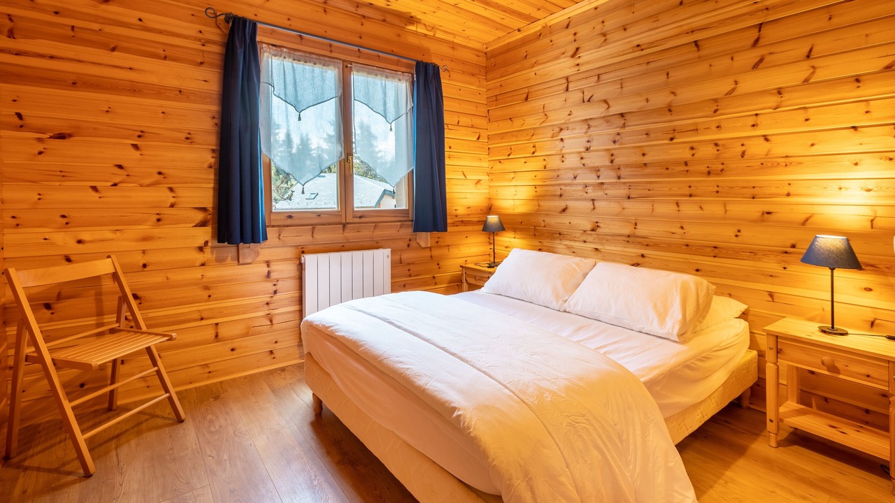 Photo of Bedroom in Pyrenees 2000
