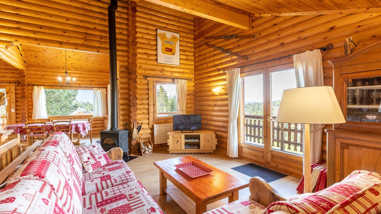 Photo of Livingroom in Pyrenees 2000