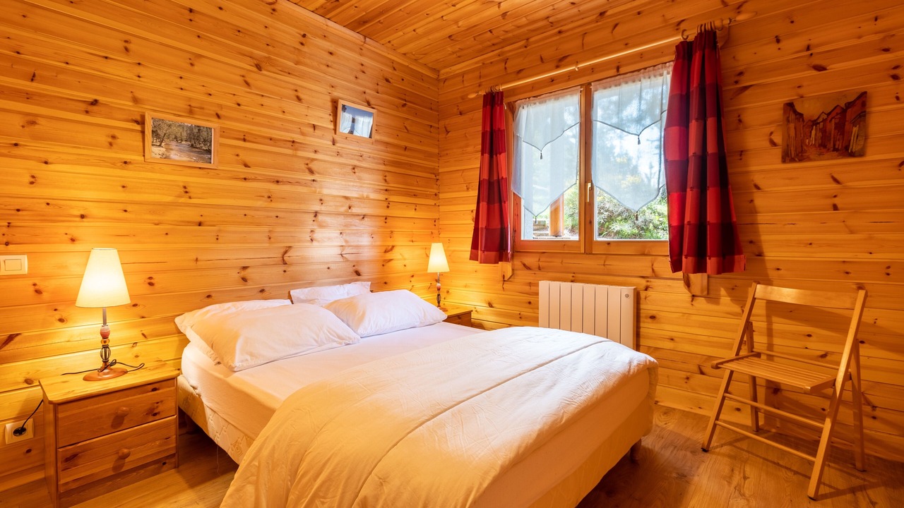 Photo of Bedroom in Pyrenees 2000