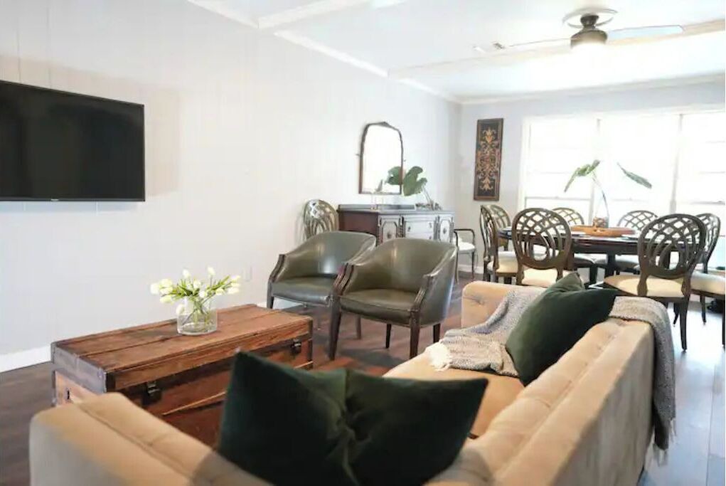 Photo of Livingroom in Houston