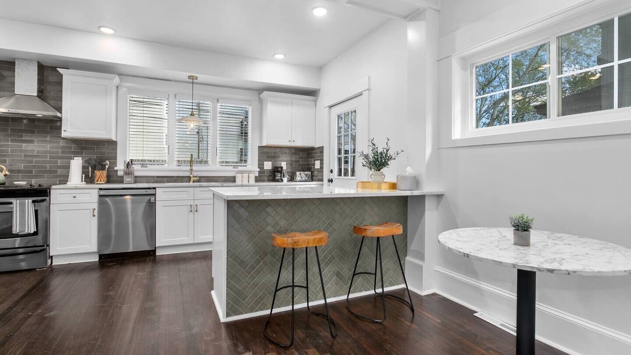 Photo of Others in Hanover Place