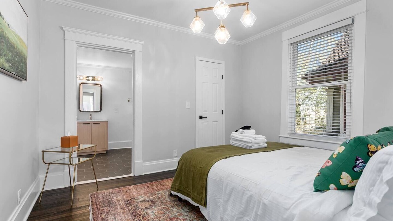 Photo of Others in Hanover Place