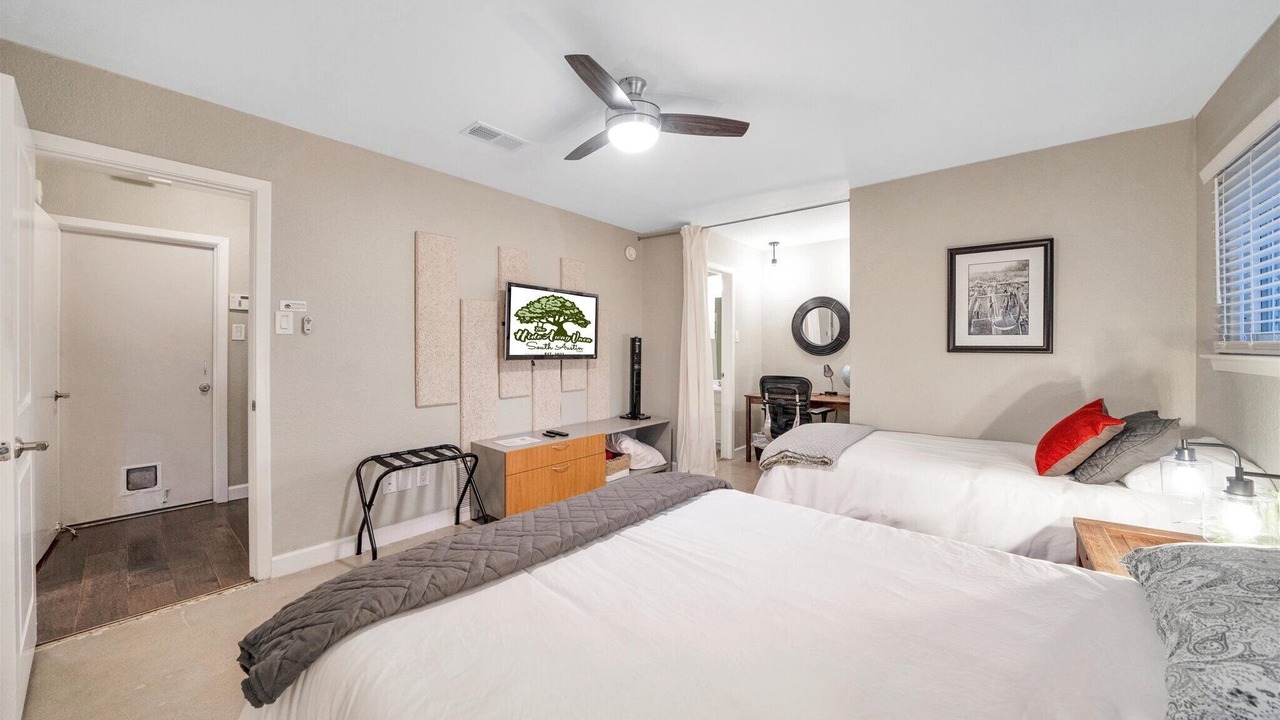 Photo of Bedroom in East Oak Hill