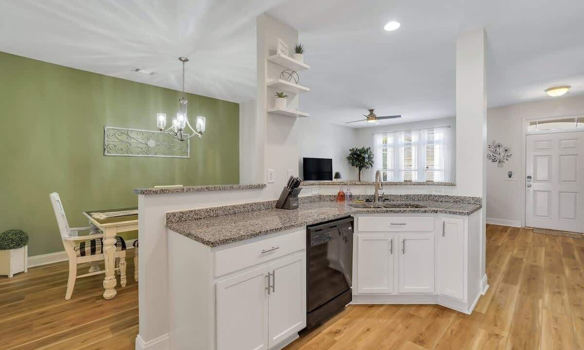 Photo of Kitchen in Port Wentworth