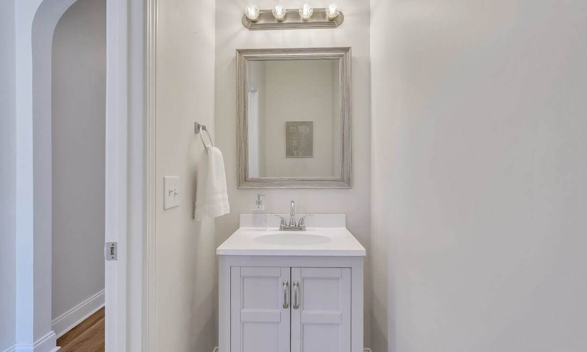 Photo of Bathroom in Port Wentworth