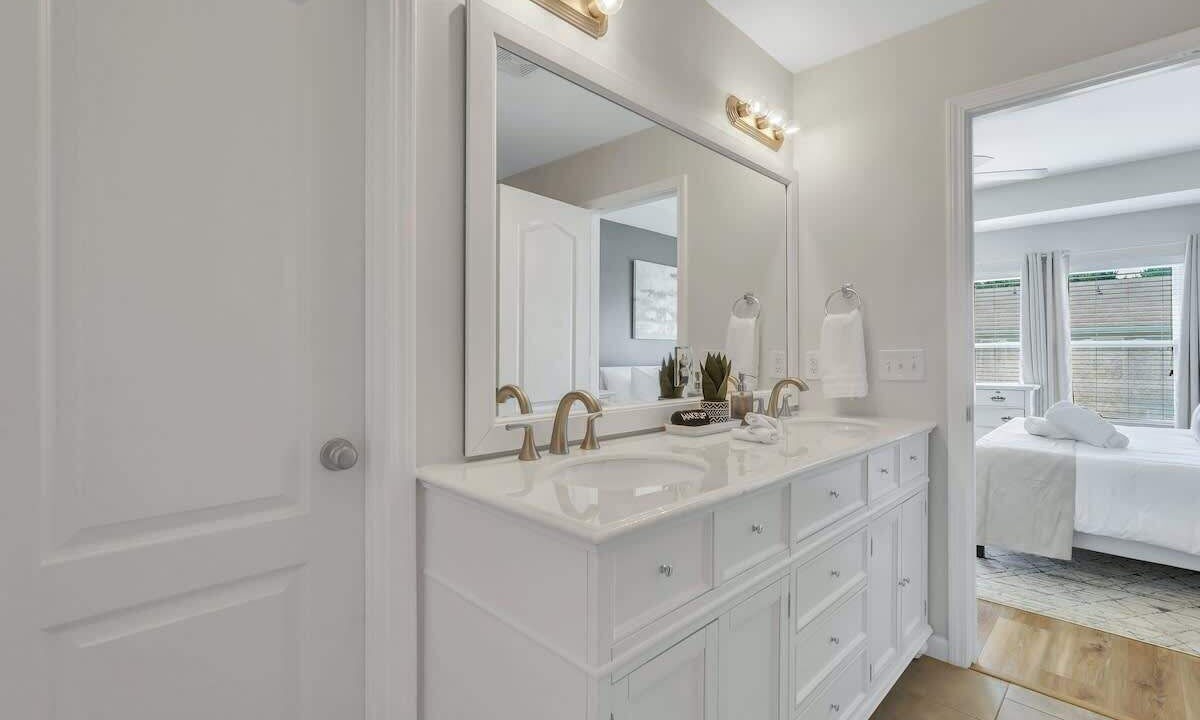 Photo of Bathroom in Port Wentworth