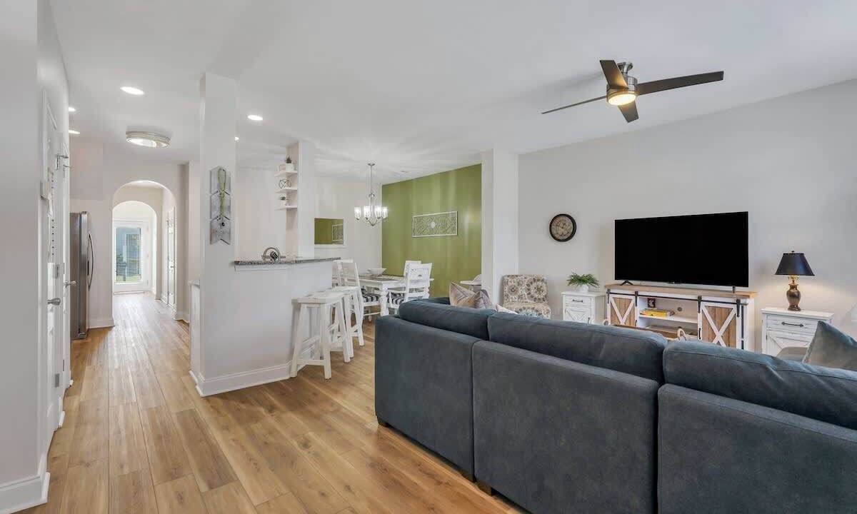 Photo of Livingroom in Port Wentworth