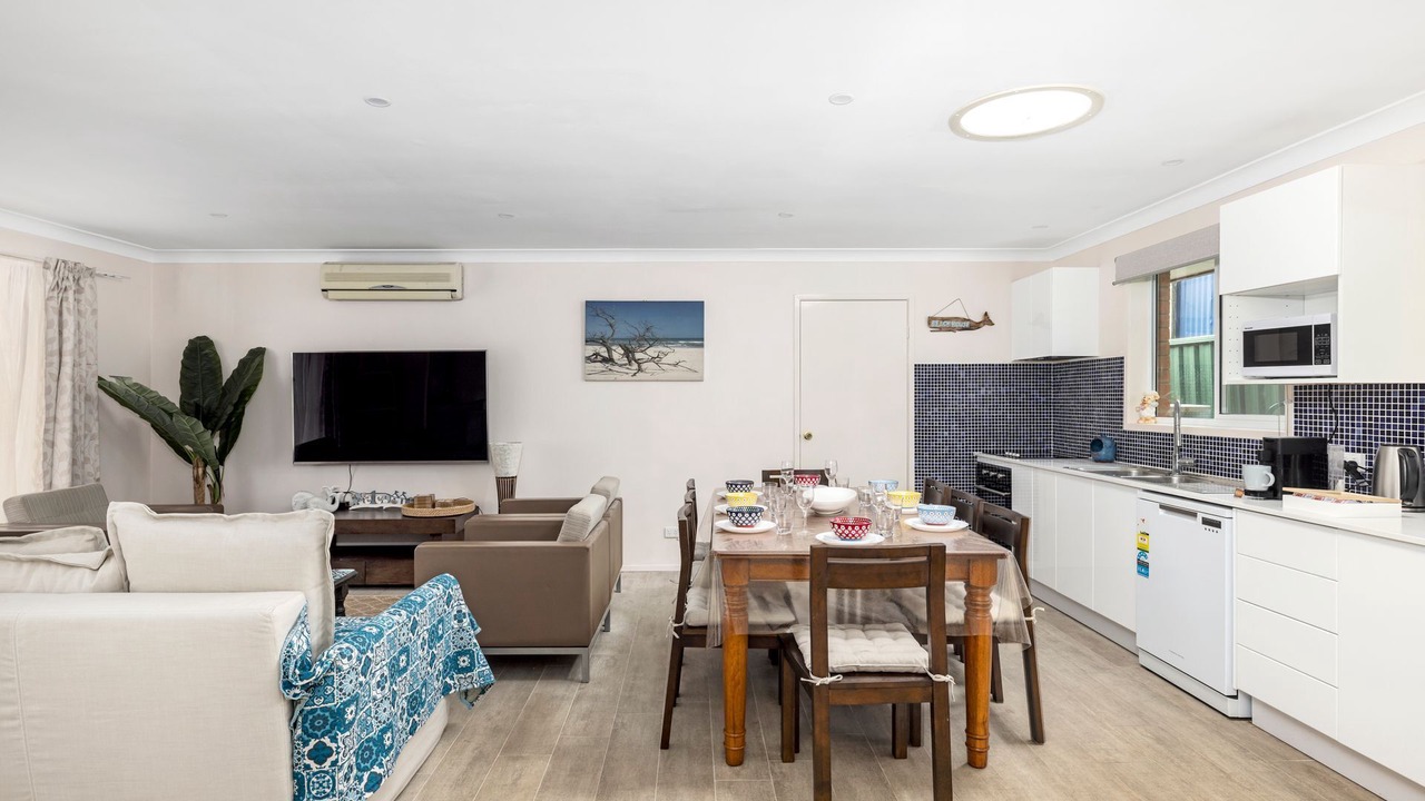 Photo of Others in Anna Bay