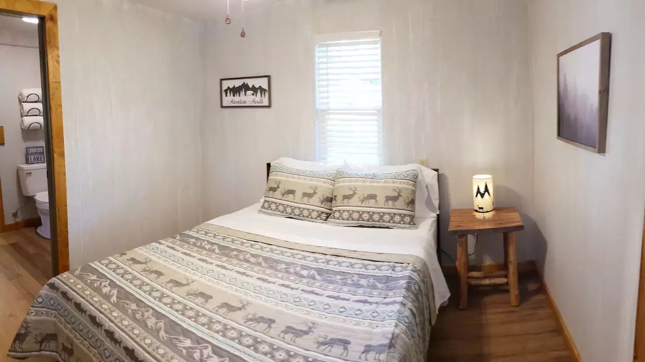 Photo of Bedroom in Branson