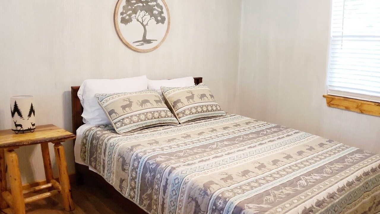 Photo of Bedroom in Branson