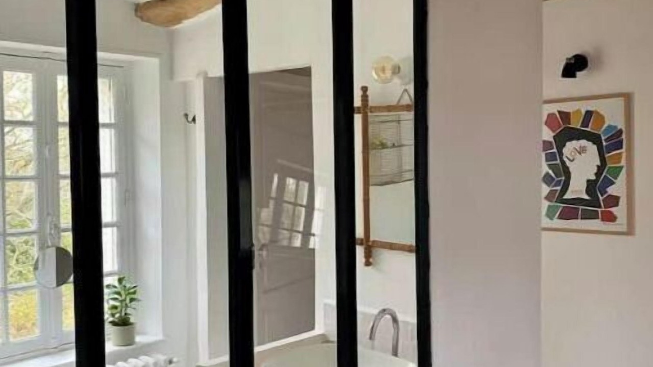 Photo of Bathroom in Saint-Pierre-de-Bailleul