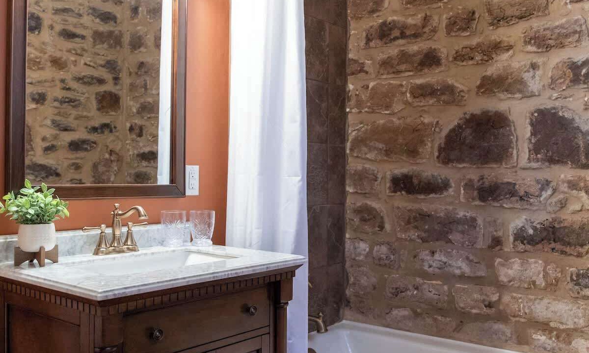 Photo of Bathroom in Mason