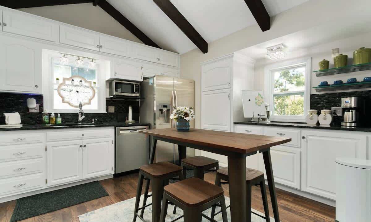 Photo of Kitchen in Nall Hills
