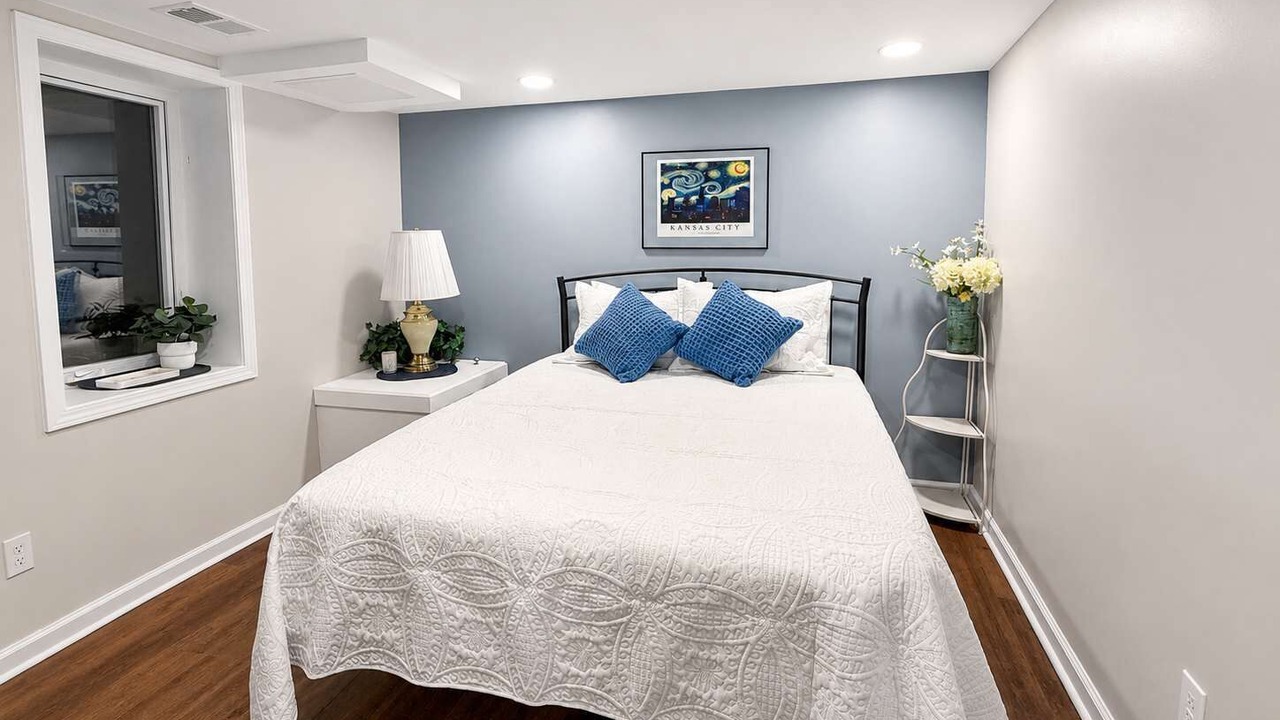Photo of Bedroom in Nall Hills